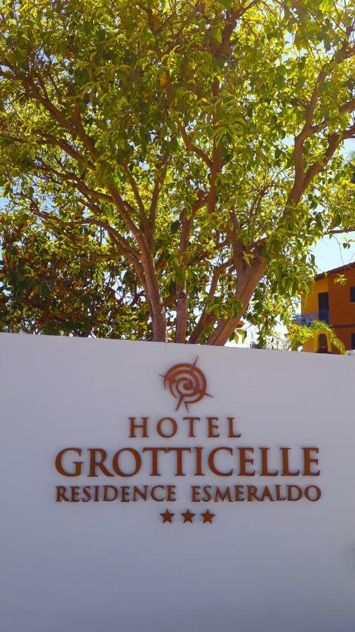 Hotel Grotticelle Capo Vaticano Exterior foto